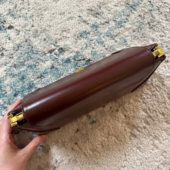 Cuiab Reddish Brown Shoulder Bag - Picture 7 of 13